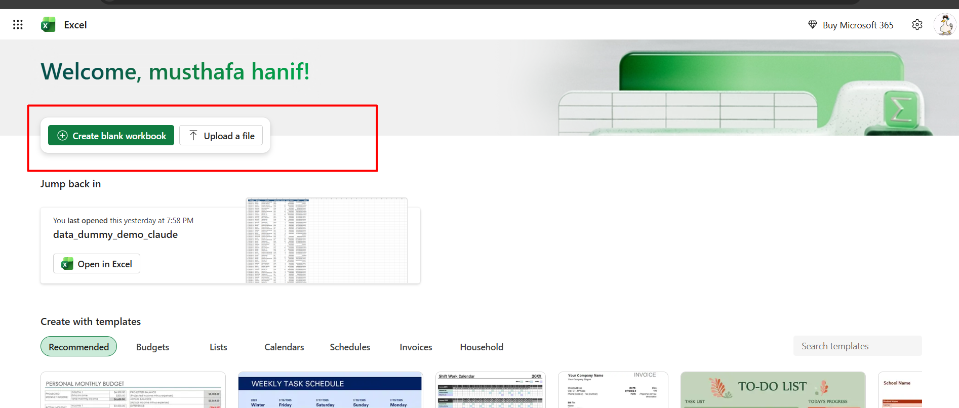 Halaman welcome Microsoft Excel Online dengan tombol Create blank workbook dan Upload a file
